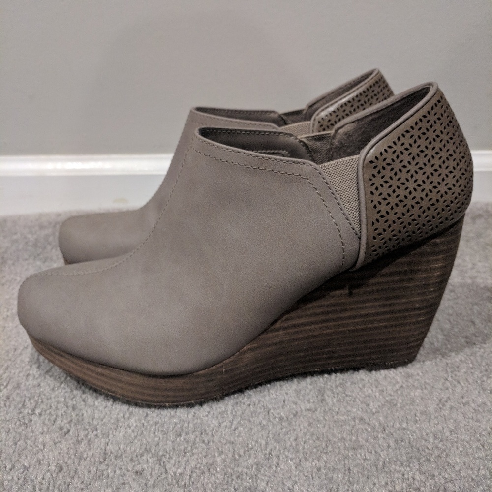 Dr. Scholls Harlow Ankle Bootie